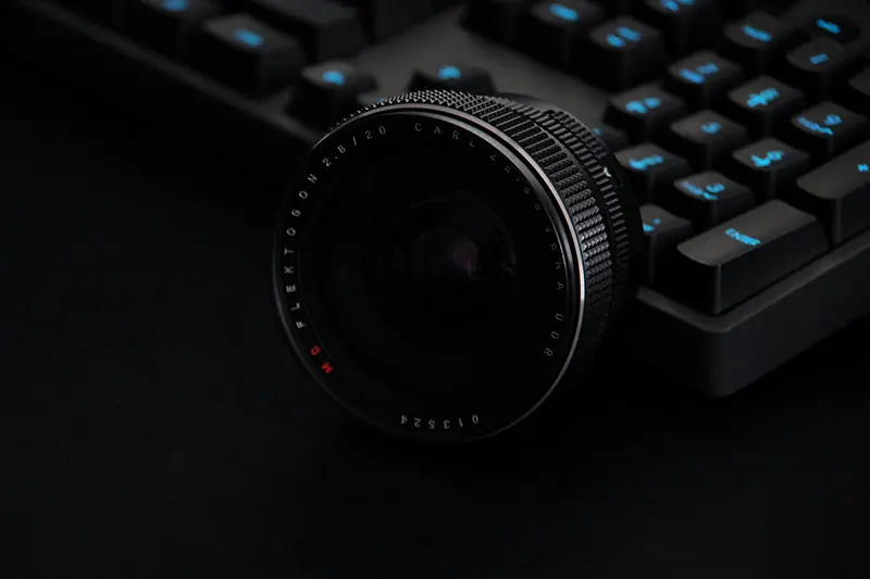 Black light lens&mdash;delivers enhanced night vision performance for security surveillance applications